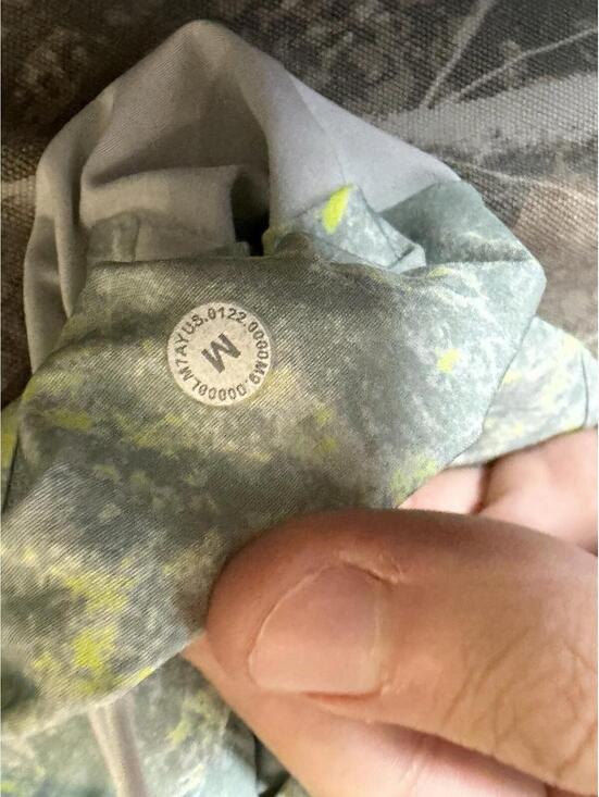 Lululemon Green Print Splatter Paint Mens Medium Green Tie-Dye Gym Run - Picture 4 of 4